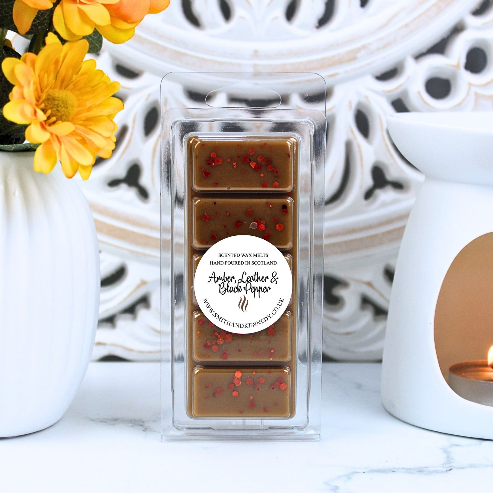 Amber, Leather And Black Pepper Strong Wax Melts / Smith & kennedy Scents UK
