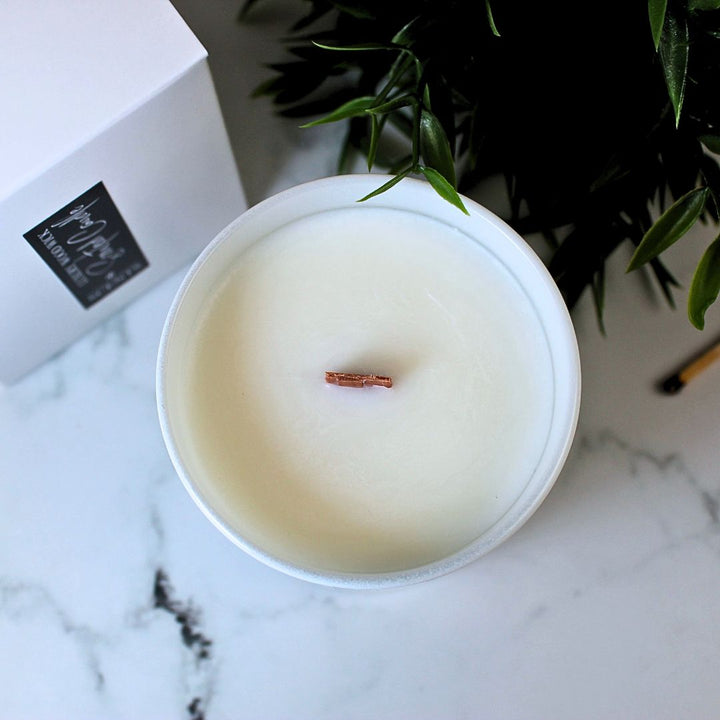 Velvet Peony & Oud Crackling Wood Wick Scented Candle With Gift Box