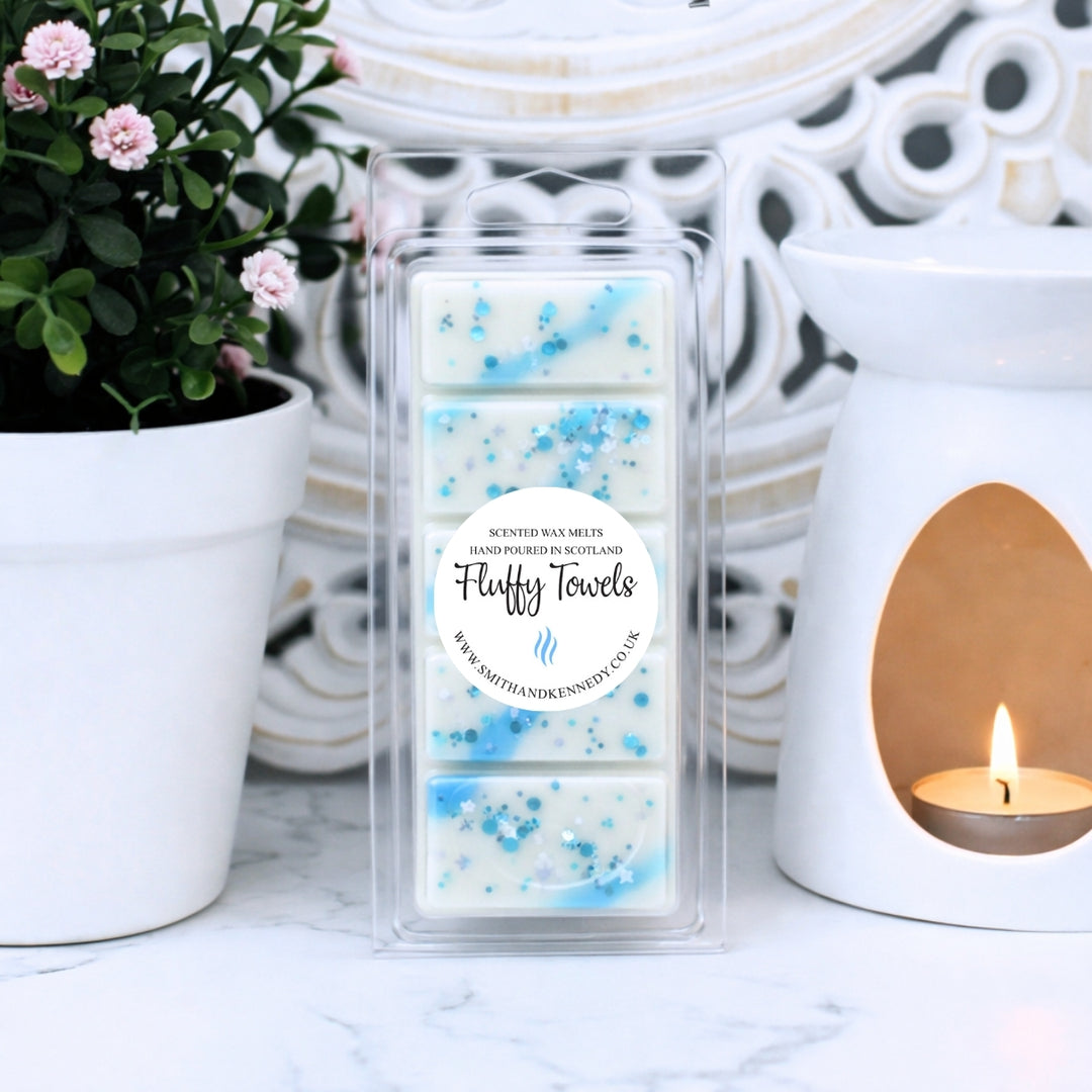 Fluffy Towels - A Clean Fresh laundry style scented wax melt