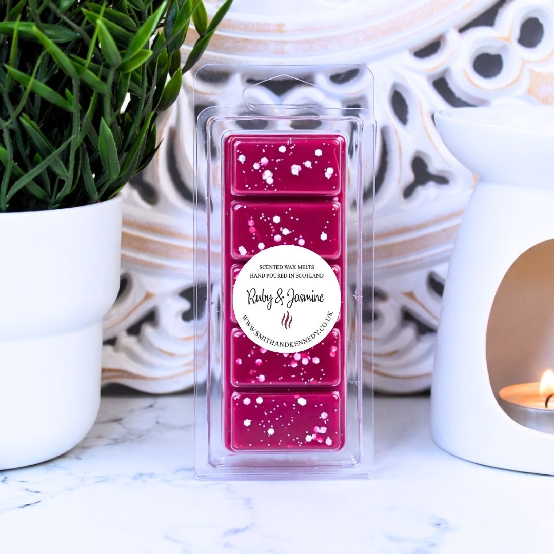 Ruby &amp; Jasmine Wax Melt
A Clean Fresh laundry-inspired Wax Melt